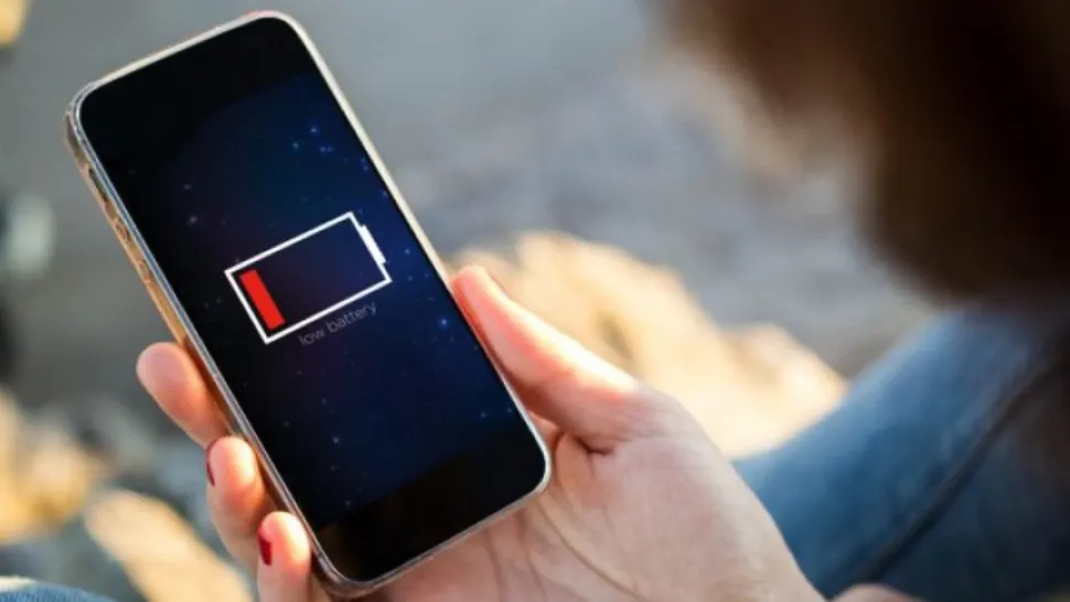 Există câteva moduri extrem de utile prin care îți poți încărca mai repede telefonul