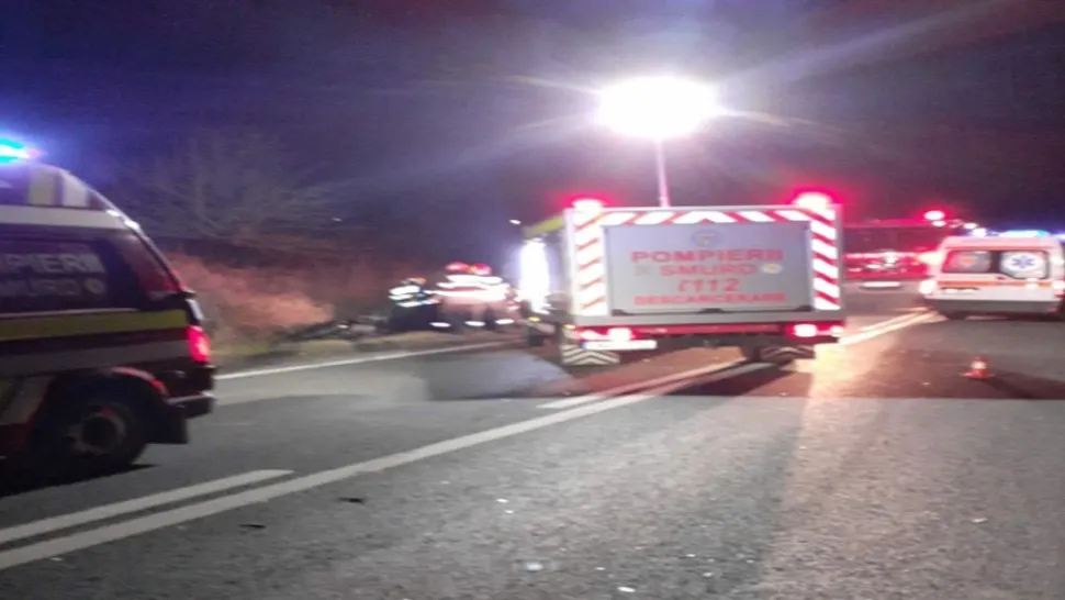 FOTO | Ciocnire BRUTALĂ între două șoferițe din Satu-Mare pe DN1 H. Femeile au rămas încarcerate în urma coliziunii 