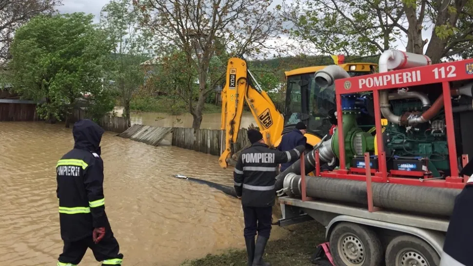 Cod galben de inundații pe râurile din mai multe județe. HARTA ZONELOR afectate
