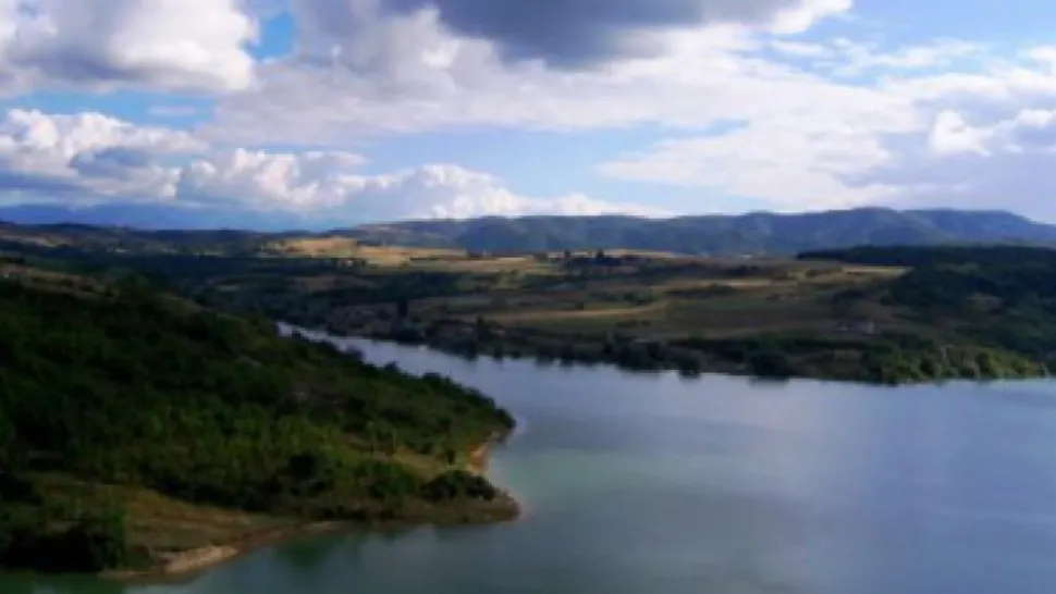 Misterul lacului dintr-un sat din România. Cei care l-au vizitat au fost blestemați