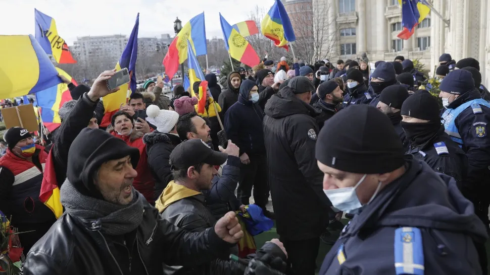 Cum au ajuns protestatarii în interiorul Parlamentului? Explicațiile lui George Simion