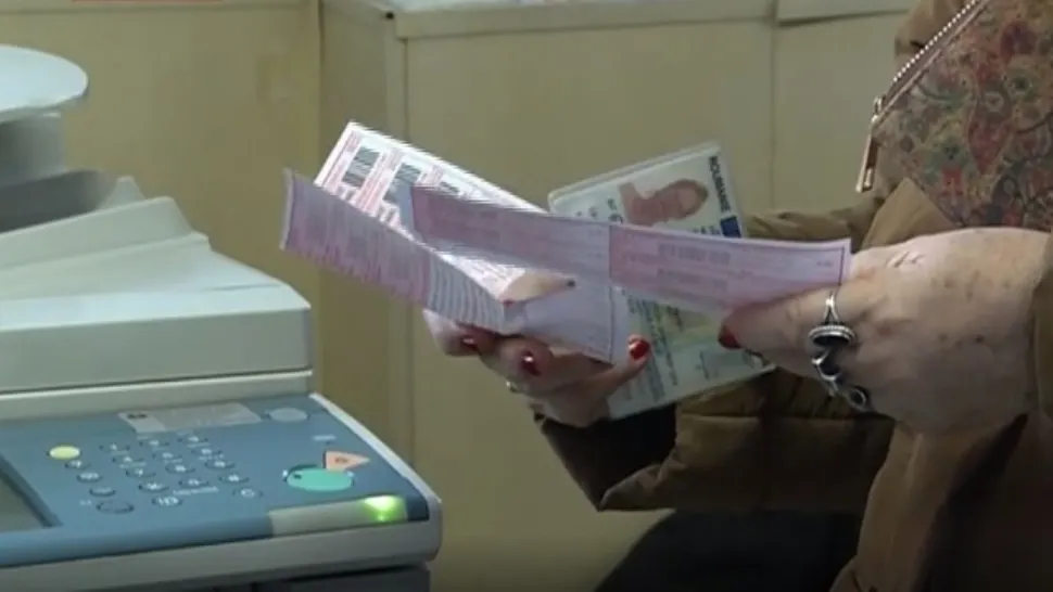 VIDEO | Criza facturilor i-a adus pe pensionari în pragul disperării. Se împrumută ca să-și plătească dările