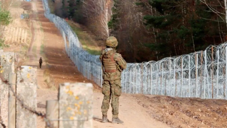 Polonia ia în serios amenințarea rușilor. Instalează bariere antitanc la graniţele cu Belarus şi Rusia