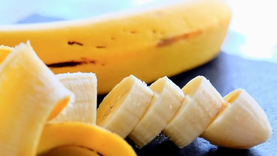 Ce se întâmplă în corpul tău dacă mănânci o banană în fiecare zi