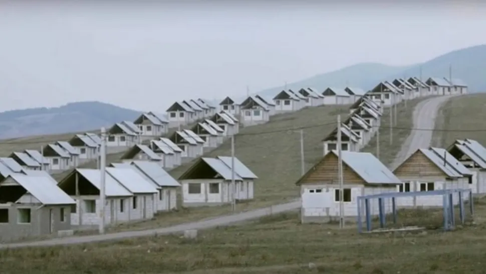 Comuna din România unde o casă se vinde cu 250 de euro