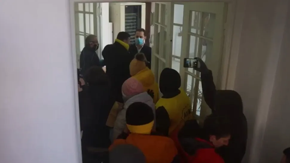 Dosar PENAL după după ce membri ai AUR și George Simion au intrat în sediul Primăriei Timişoara