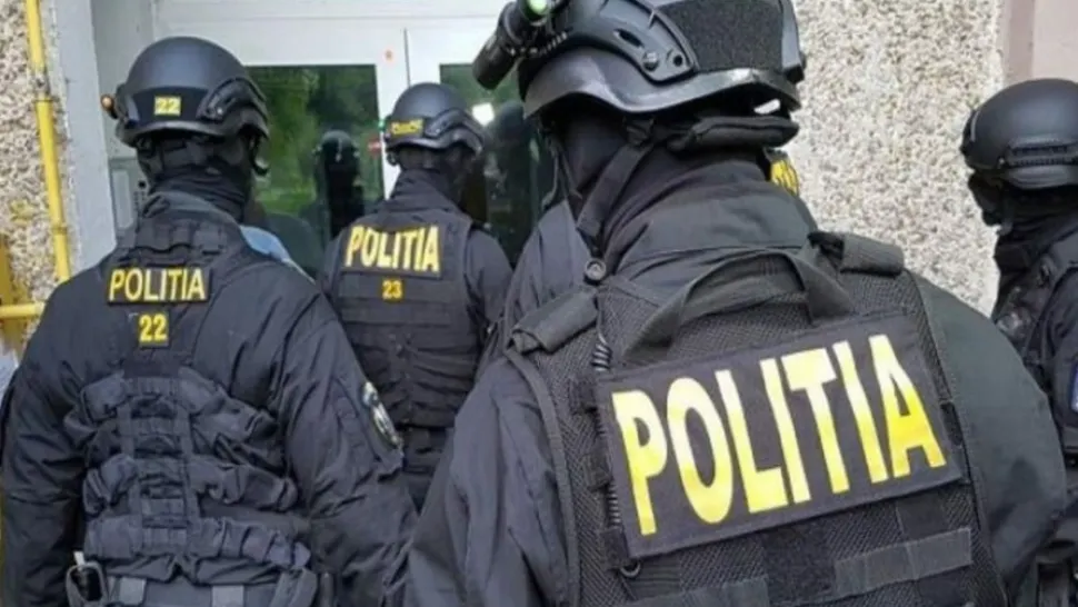 Mai mulți români, TÂLHĂRIȚI de polițiști FALȘI. Cum ACȚIONAU și ce PAGUBE au provocat
