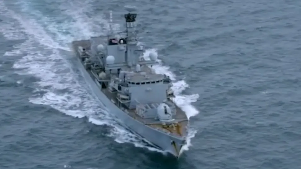 Navă de război britanică, lovită de un submarin rusesc 