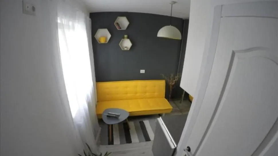 Garsoniera celebră de 11 metri pătrați din Cluj, scoasă la vânzare: care este prețul cerut de proprietar