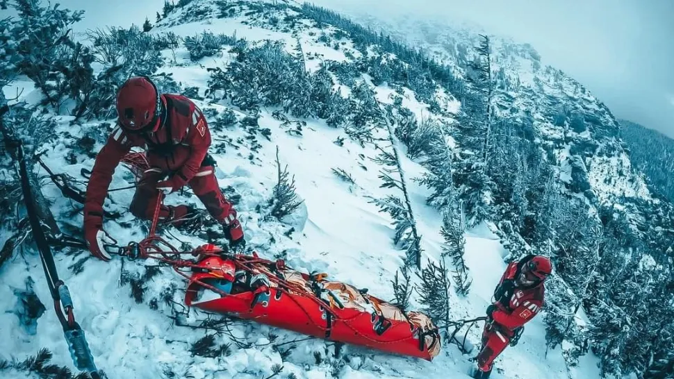 Weekend aglomerat pentru salvamontiști: 96 de apeluri și peste 100 de persoane salvate în ultimele 24 de ore. Apelul salvatorilor