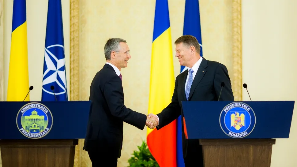 Cine va fi următorul șef al NATO după plecarea lui Stoltenberg? - Rolul lui Iohannis în jocul între aliați