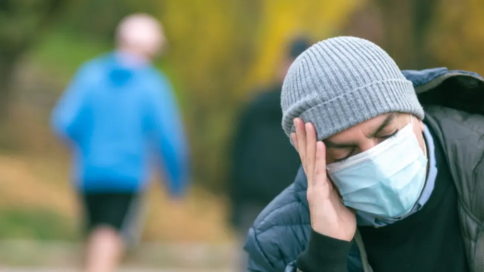 EXPLOZIE de infectări în România! Care sunt simptomele Omicron cele mai întâlnite! Diferenţele faţă de varianta Delta