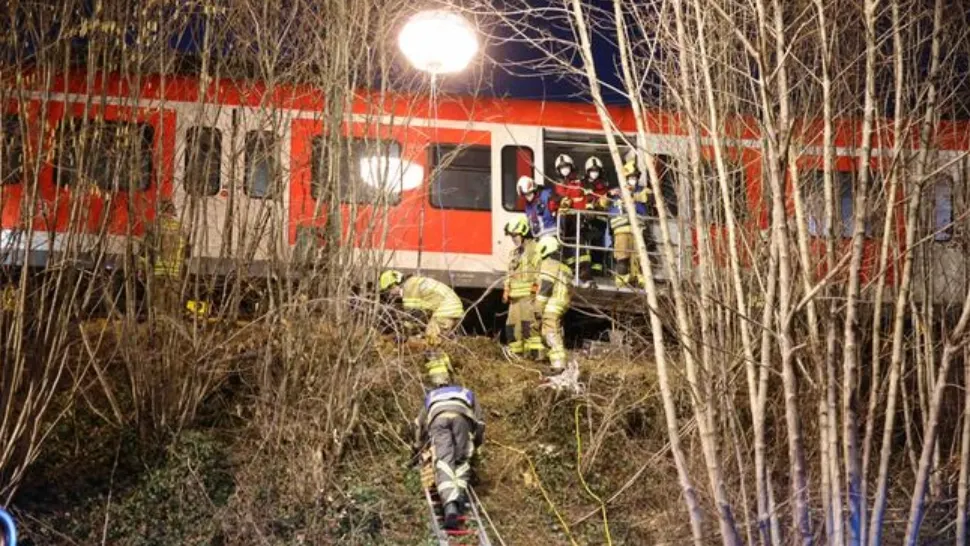 FOTO&VIDEO | Coliziune MORTALĂ pe calea ferată în Germania: ZECI de victime - Nu se știe numărul real. Un prim DECES confirmat