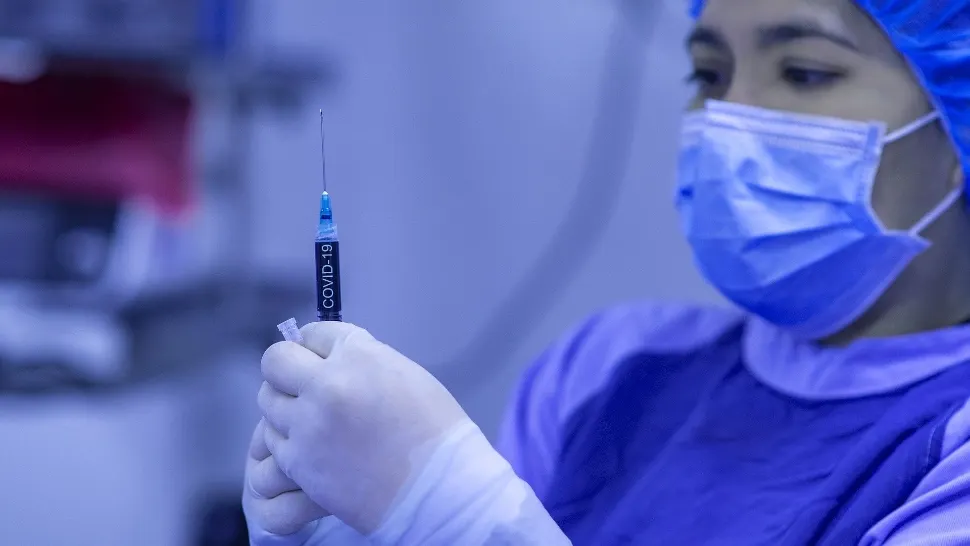 Peste 4700 de persoane pozitive în Capitală, în doar 24 de ore: 3 județe au raportat peste 1000 de cazuri