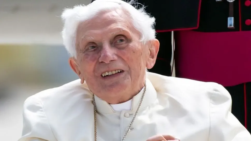 Fostul papă Benedict își cere iertare. Ce declară fostul Suveran Pontif și ce regretă  