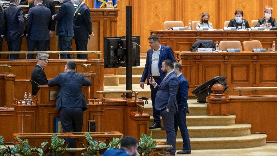 George Simion dă cărțile pe față și explică de unde a pornit totul. Filmul conflictului cu Virgil Popescu. „Mulțumesc lui Dumnezeu că m-am abținut!”