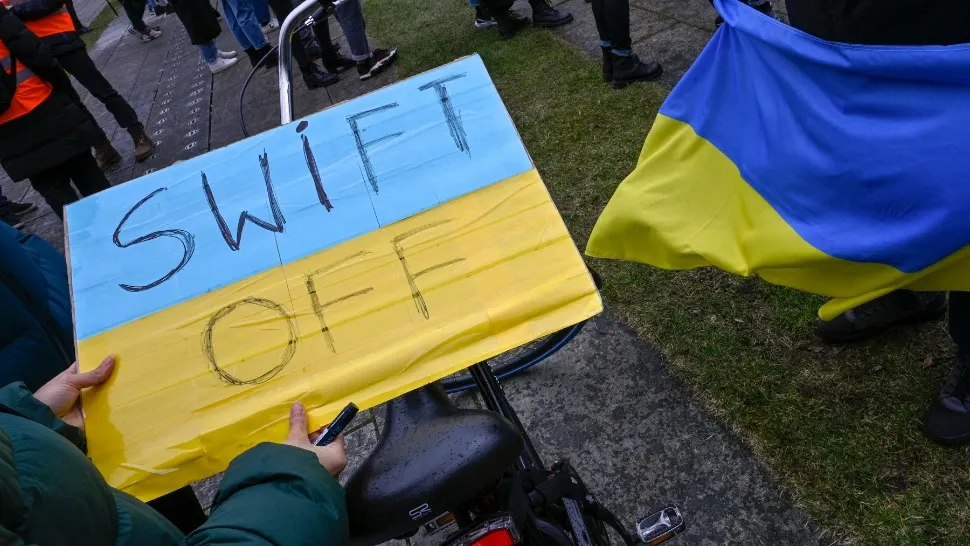 De ce nu este exclusă Rusia din tranzacțiile SWIFT? Germania explică gestul