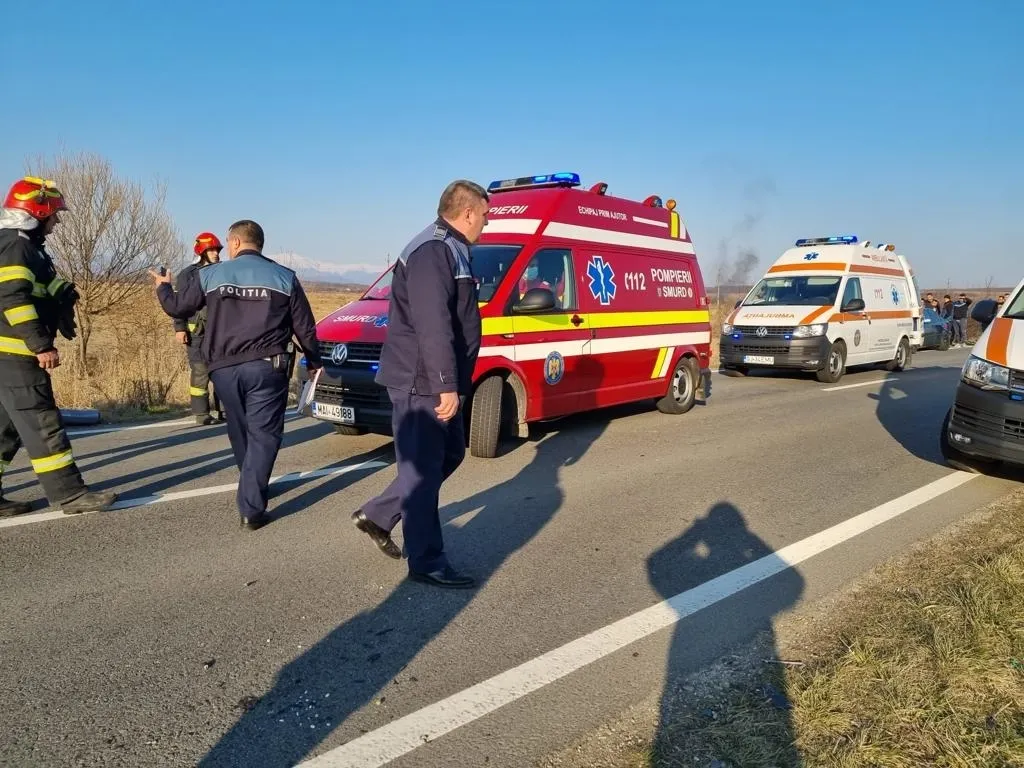 Fetiță de 3 ani lovită de mașină. Părinții au lăsat-o nesupravegheată