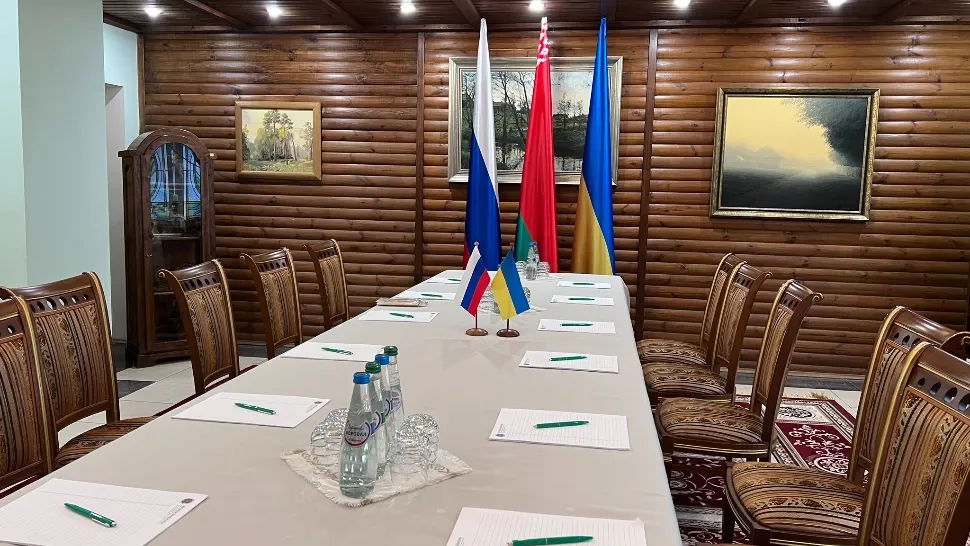 Negocieri pace Rusia-Ucraina: videoconferința, încheiată după 90 de minute, discuțiile continuă. Oficial ucrainean: Astăzi lucrăm toată ziua