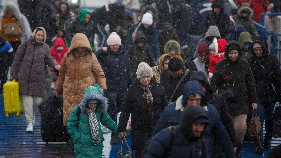 Ucrainenii refugiați în România vor avea permis de şedere şi CNP provizoriu