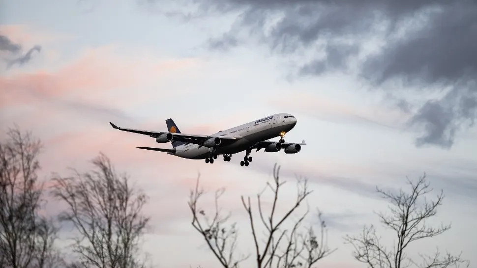 India trimite 4 avioane la Suceava pentru repatrierea a 800 de studenți refugiați din Ucraina