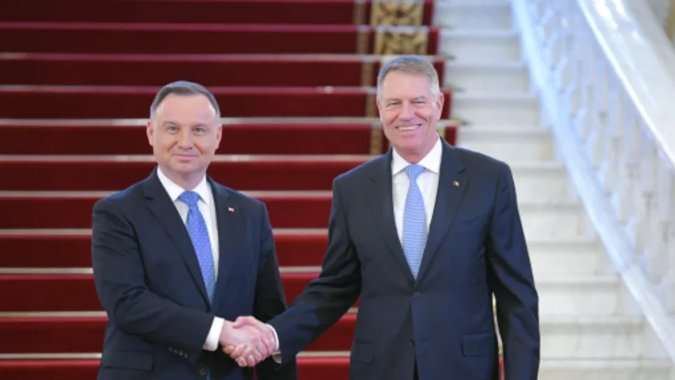 Klaus Iohannis, vizitat de președintele Poloniei în plin RĂZBOI: „E necesară o prezență militară sporită în România”