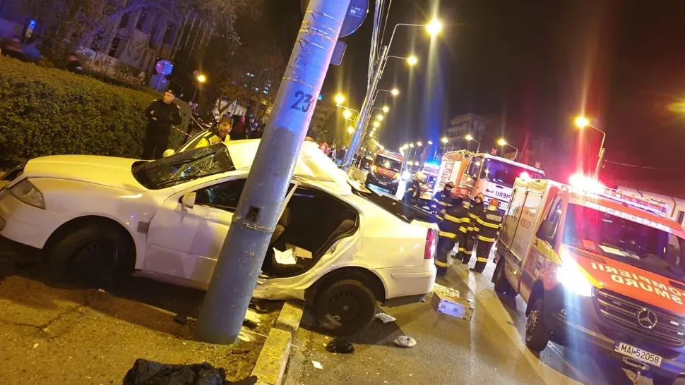 FOTO Accident GRAV pe un bulevard din Constanța: un mort și 3 răniți