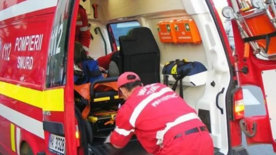 Accident grav pe DN1 - Trei persoane, rănite și transportate la spital