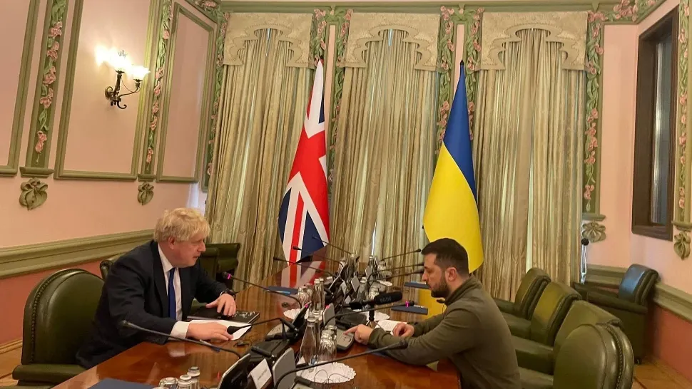 Premierul britanic, vizită surpriză. Boris Johnson s-a întîlnit cu Zelenski