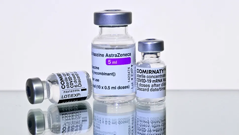 Polonia refuză să primească şi să plătească noi livrări de vaccinuri