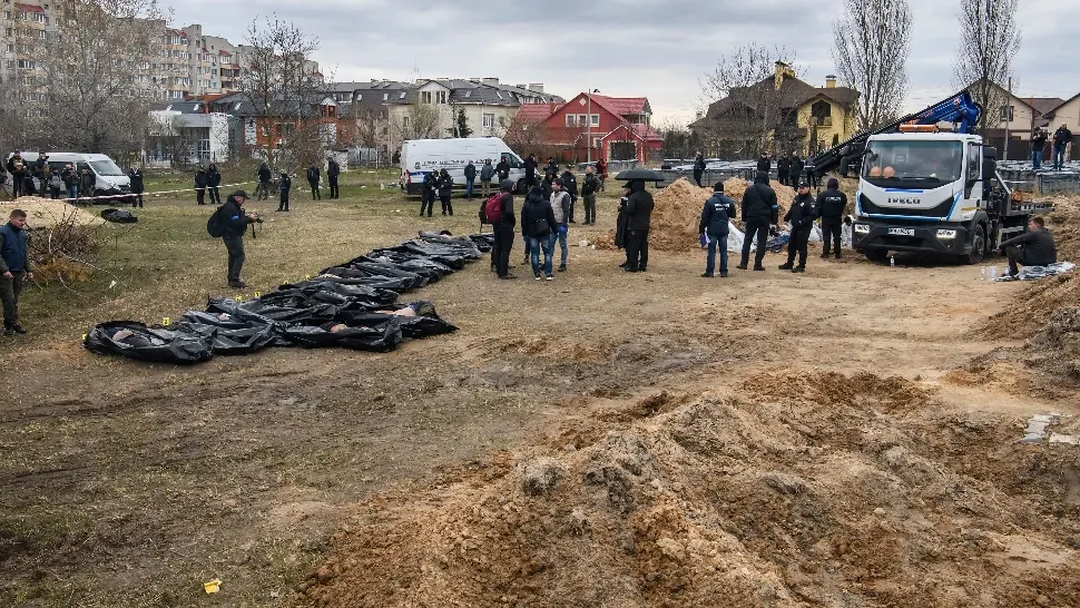 Încă un carnagiu rusesc în Ucraina. Peste 130 de civili găsiți împușcați în localitatea Makarov