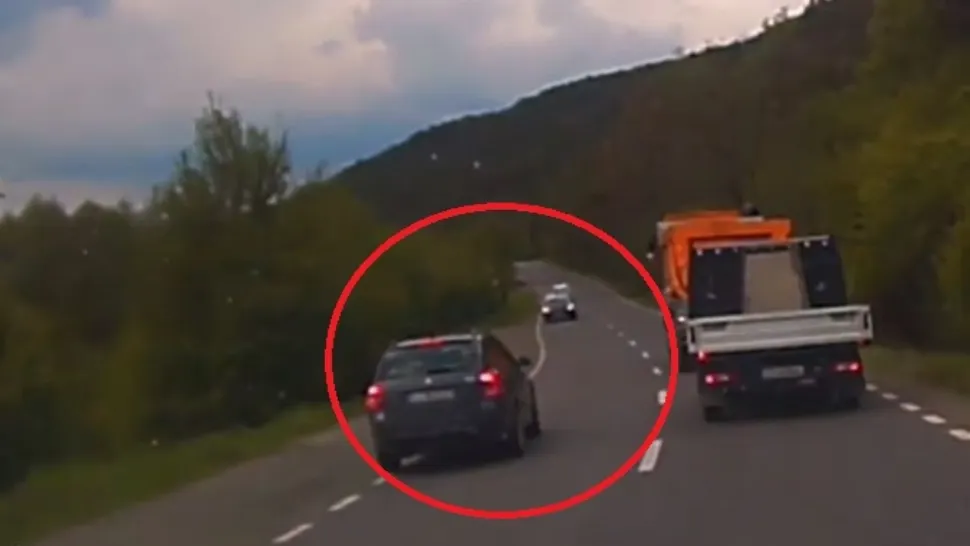 VIDEO |  Șofer căutat de polițiști în urma unei depășiri periculoase 