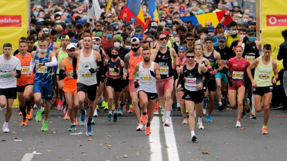 Intervenție urgentă la Maratonul București 2022 a Ambulanței București-Ilfov - Un alergător, în stop cardiorespirator