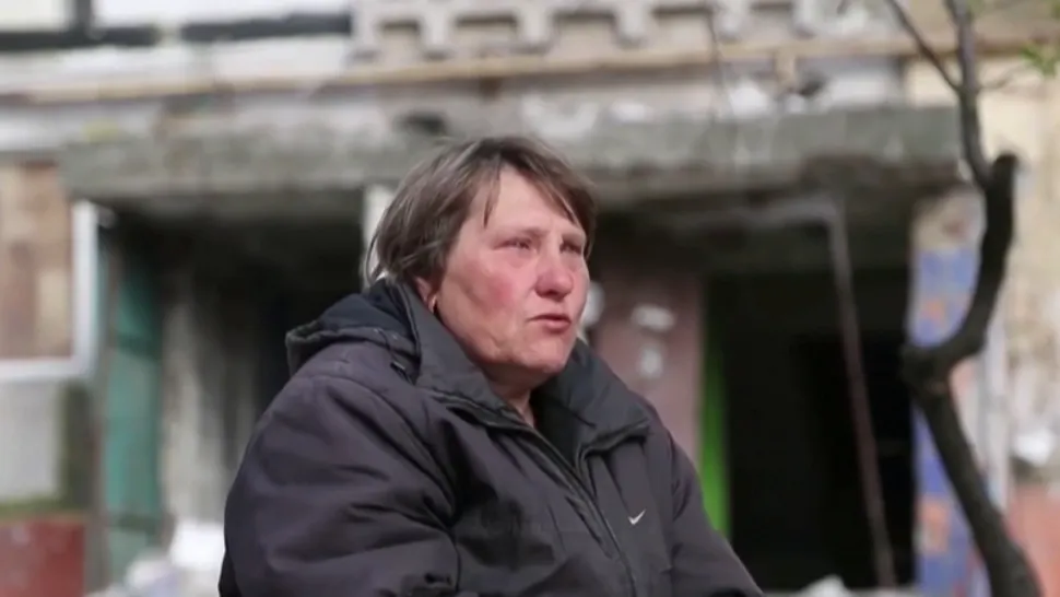 Mărturia unei femei din Mariupol care și-a pierdut casa: Te trezești și plângi. Nu am unde să mă duc