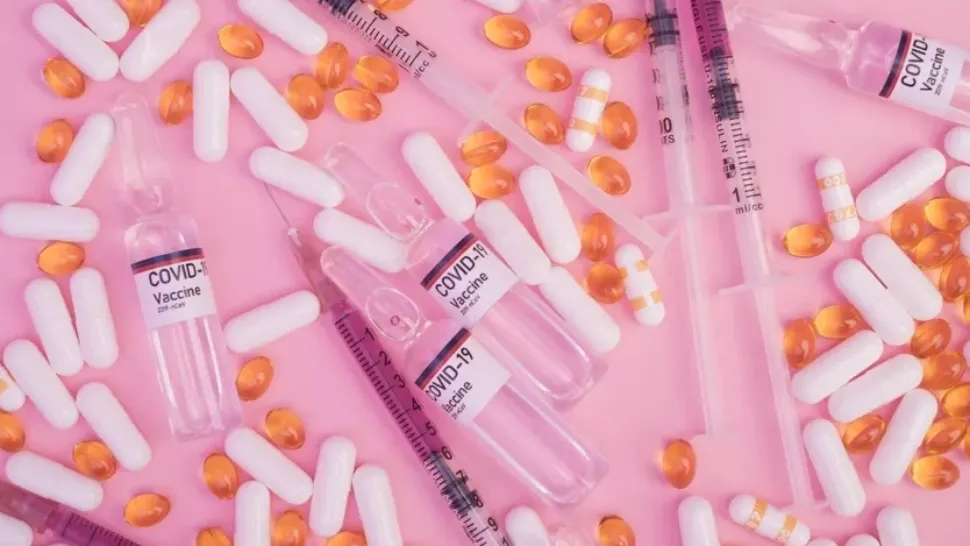 Pastila anti-COVID-19 de la Pfizer, prescrisă de toți medicii americani în fața uriașului VAL de coronavirus