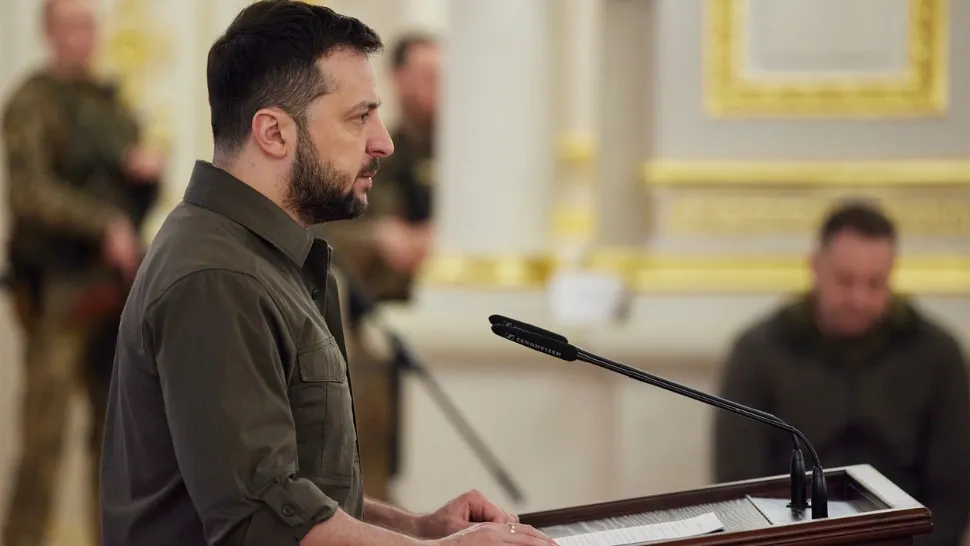  Zelenski: Peste 300 de persoane au fost salvate din combinatul siderurgic Azovstal