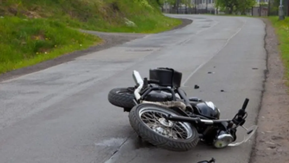 Accidente grave pe șoselele din România - 2 motocicliști au murit după ciocniri violente în trafic