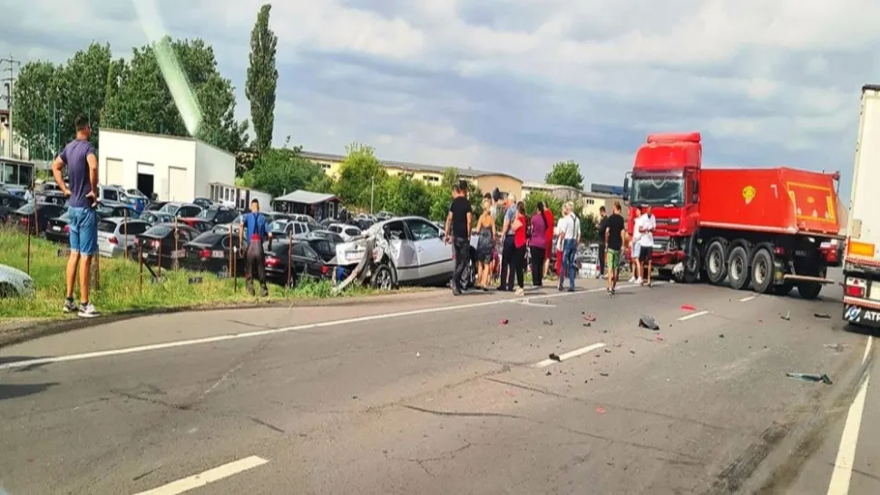 Accident pe Centura Nord a Craiovei: o familie întreagă a ajuns ajuns la spital
