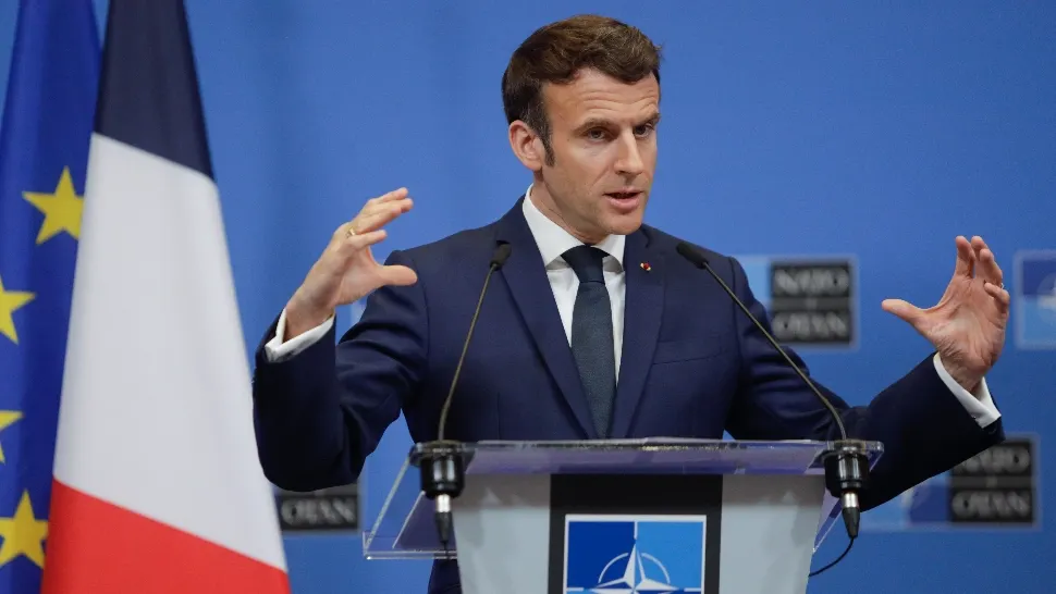 Macron pledează pentru continuarea dialogului cu Rusia. Mesajul transmis ambasadorilor francezi reuniţi la Palatul Elysee