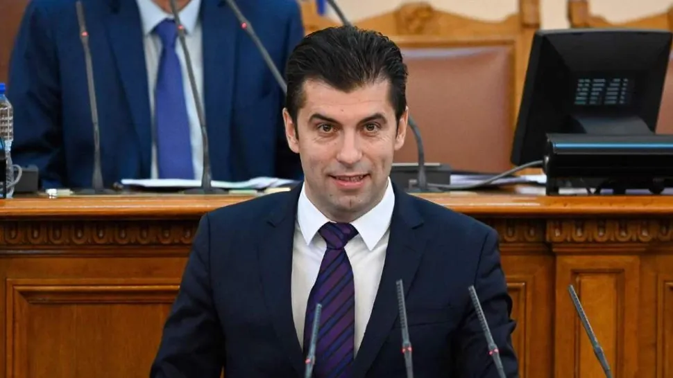 Guvernul Bulgariei a picat - Premierul pro-european Kiril Petkov, înlăturat după votul unei moțiuni de cenzură