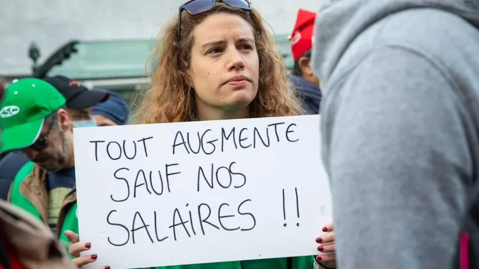 GREVĂ în transporturi. Sindicatele acuză că viața este prea scumpă, în una dintre cele mai bogate țări UE