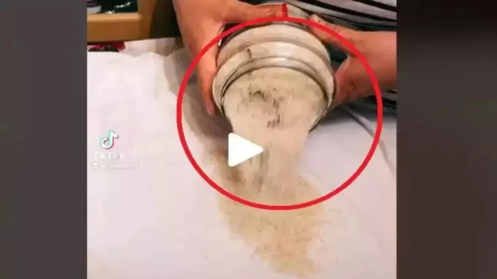 VIDEO – Părea un borcan cu orez însă ascundea ceva extrem de valoros. Nu te gandeai niciodată la așa ceva