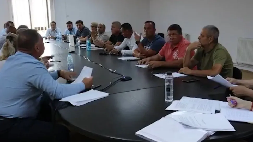 Scandal la o primărie: un consilier a venit beat la ședință - Alesul a fost lăsat să voteze