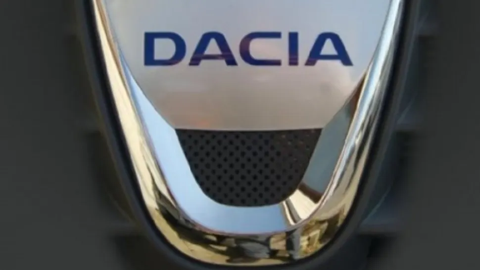 CULISELE STATULUI PARALEL. Angajații Dacia, plătiți să-și dea demisia