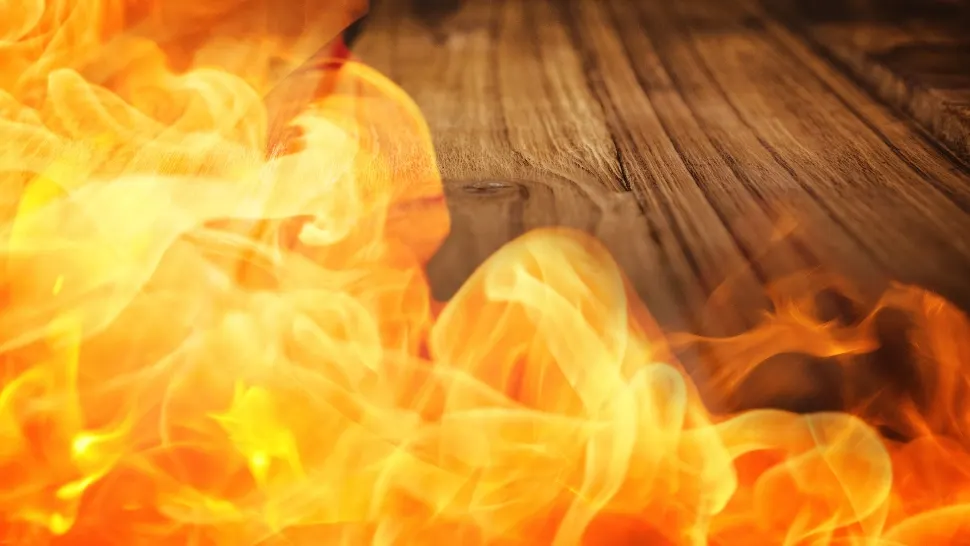 Motivul incredibil pentru care zeci de deţinuţi au incendiat o închisoare din Italia