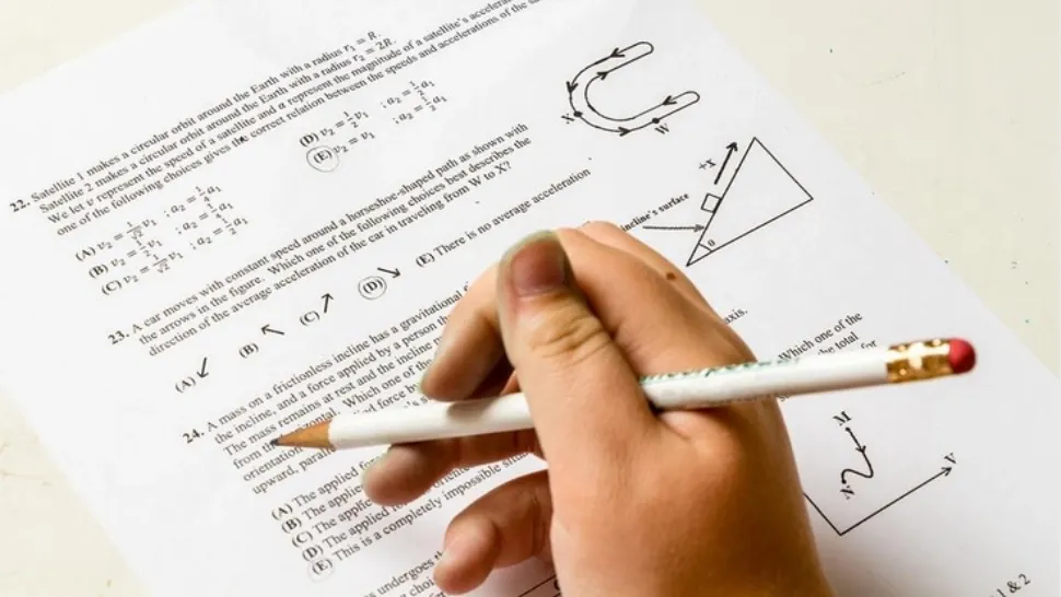 Evaluarea națională 2025. Elevii susțin, astăzi, proba la Matematică