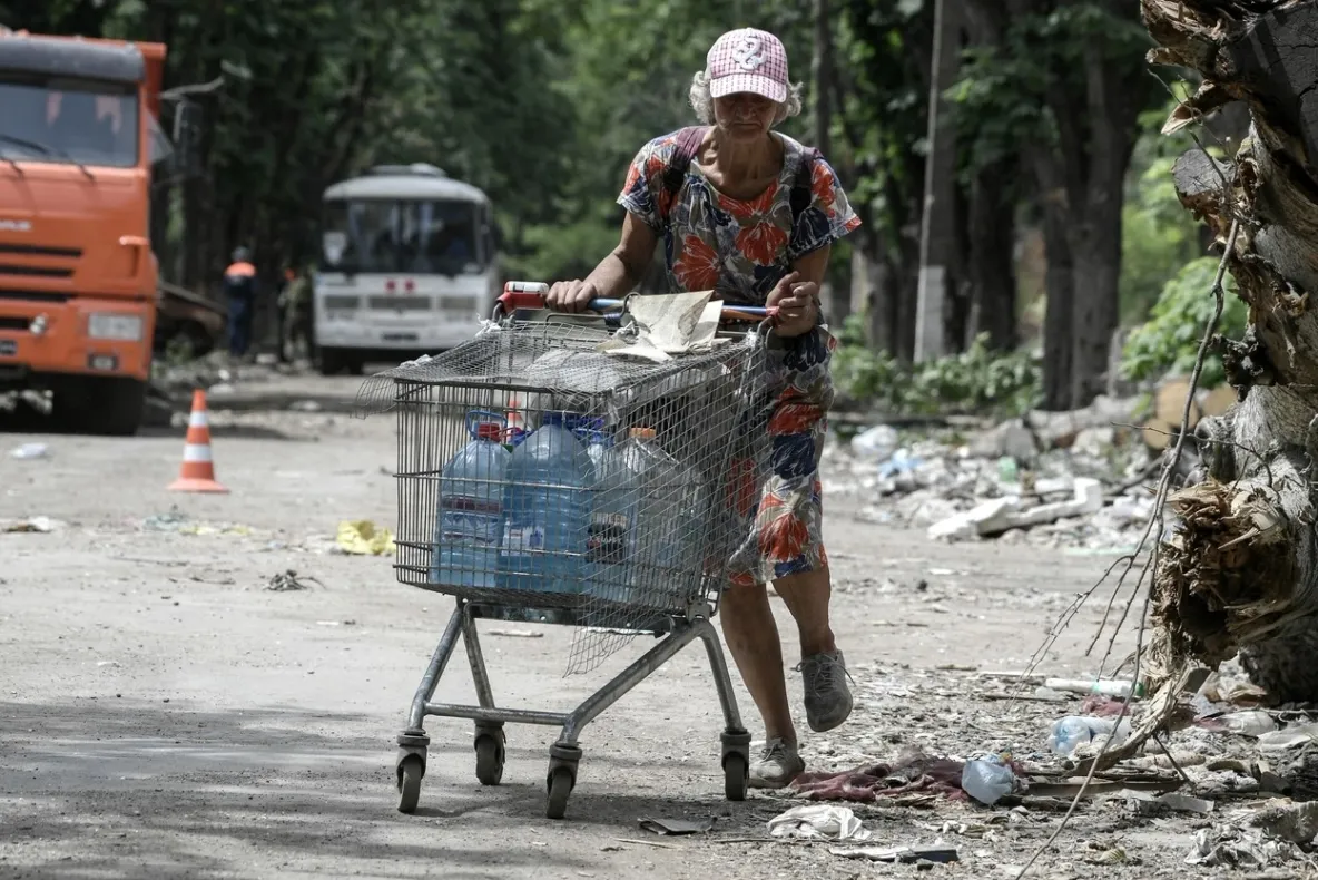 Mariupol, sub riscul epidemiei de holeră. Serviciile medicale în colaps, locuitorii nu mai au apă potabilă de peste 2 luni