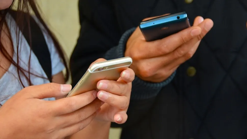 Cum îți dai seama dacă telefonul tău mobil este urmărit