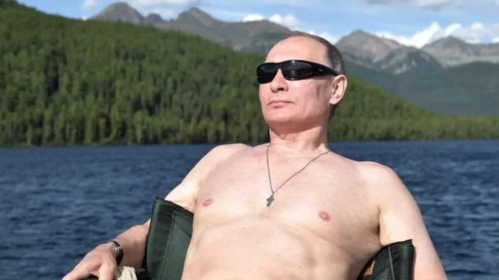 Liderii G7 se amuză pe seama lui Putin: "Avem dreptul la o demonstrație de echitație cu torsul gol" / "Trebuie să ne arătăm pectoralii"
