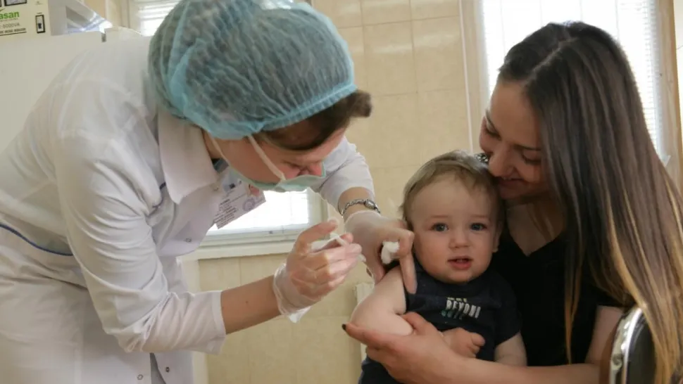 Vaccinarea copiilor, în COLAPS! Medicii de familie trag semnalul de alarmă: Registrul făcut de INSP nu funcționează din 1 iulie
